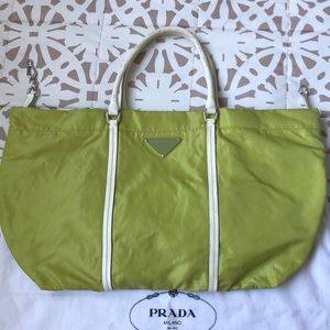 Auto Prada bag
